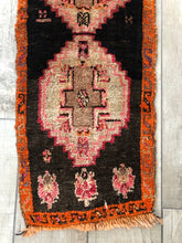 Jesse 37x16”