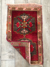 Bishop 33x20”